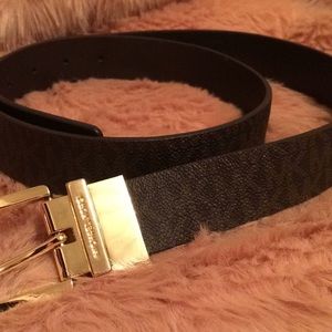 Michael Kors Reversible Belt